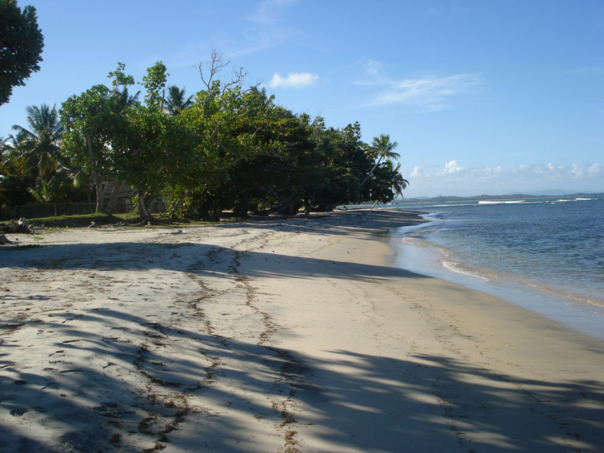 La plage à Mahambo la plage à Mahambo
