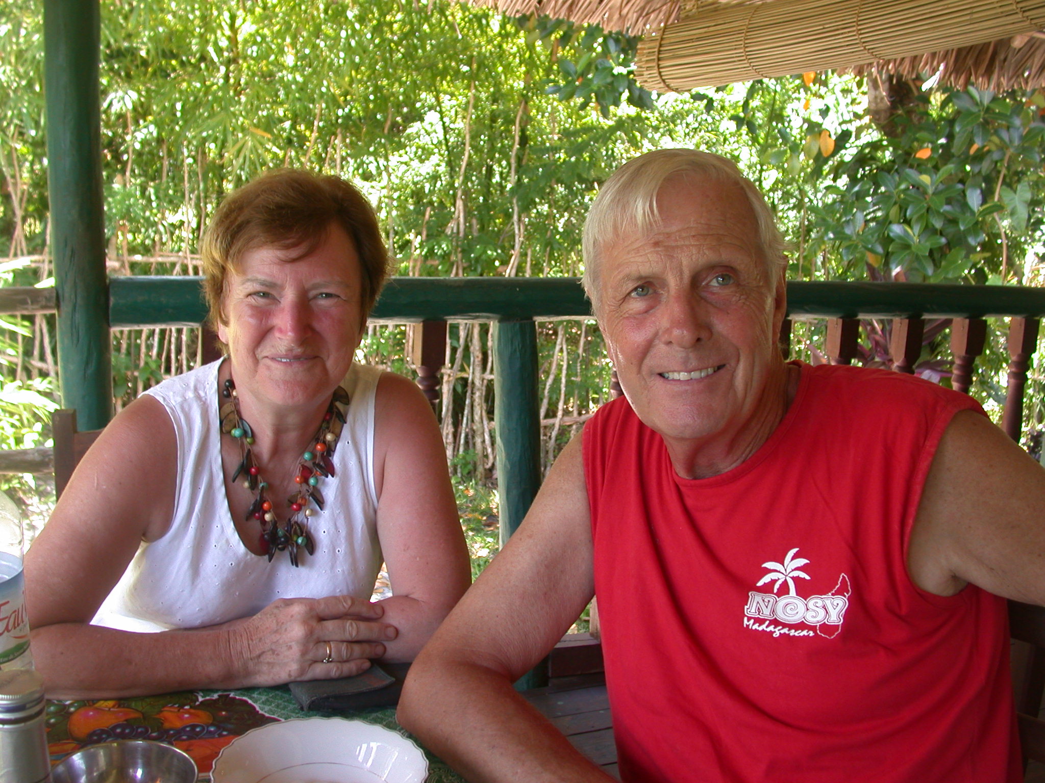 Christiane avec l'ami Emile... description