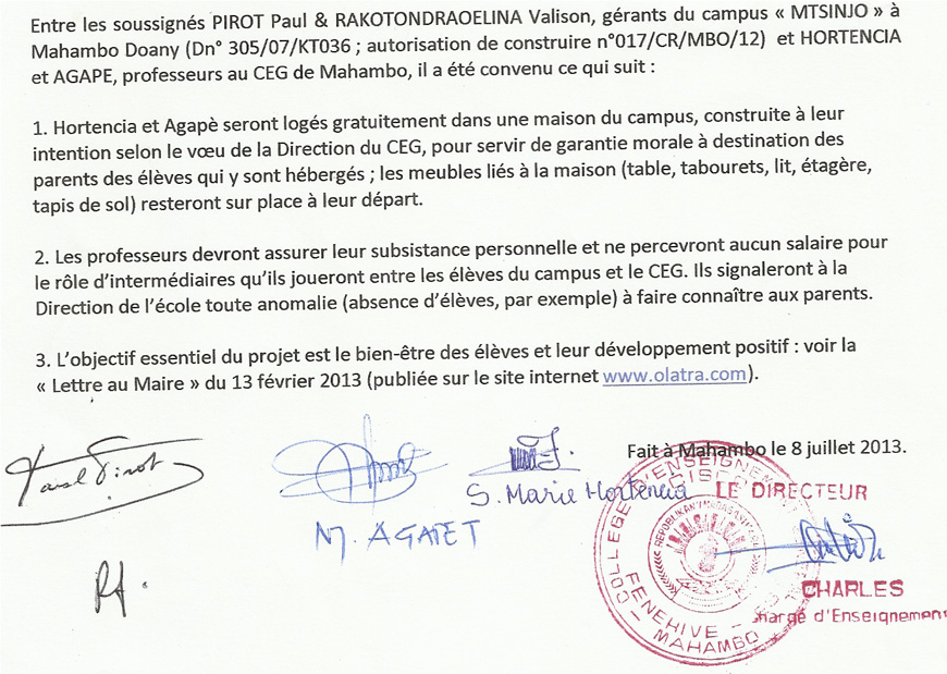 La convention signée avec les professeurs du CEG La convention signée avec les professeurs du CEG
