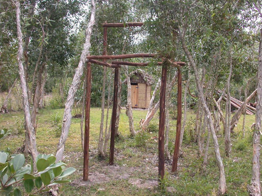 La structure d'une première douche Douche à Mitsinjo